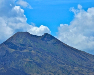 Mount-Batur-Volcano-in-Kintamani-_1_