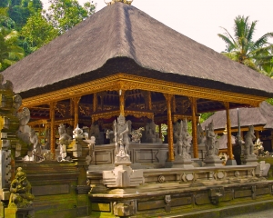 Tirta-Empul-or-Spring-Water-Temple-_1_