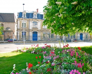 Beaune-government-building