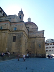 Basilica-of-San-Lorenzo-Florence_-Italy-_1_