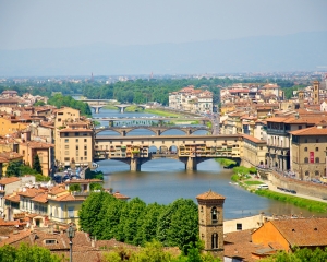 Florence_-Italy-Ponte-Vecchio-bridge-from-Piazzale-Michelangelo