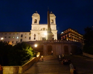 Spanish-Steps-with-Trinita-dei-monti-church-in-the-background