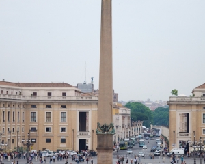 Vatican-Piazza-San-Pietro-Obelisk