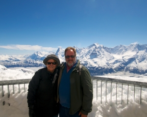 Joe-and-Sue-with-Eiger_-Monch-and-Jungfrau-in-the-background