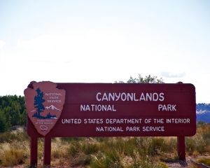 Entering-Canyonlands-NP