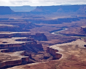 Overlooking-Green-River-Valley-Canyonlands-NP