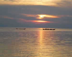 Wakatobi-Sunset-Locals-heading-Home-from-a-Day-of-Fishing